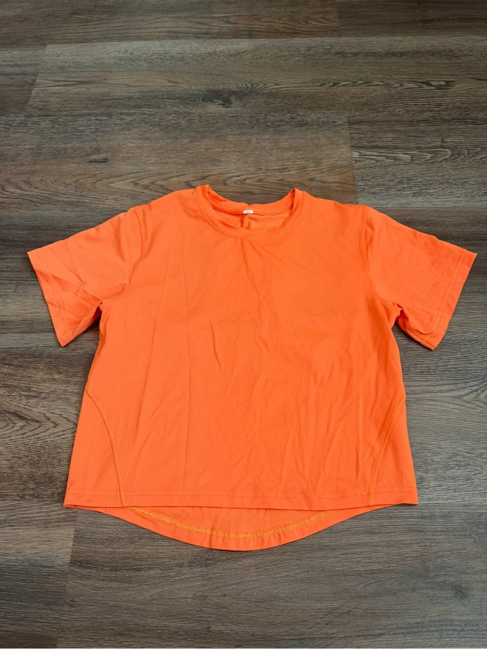 Lululemon Ventilated Open Back Training T-Shirt Orange Soda Small Activewear